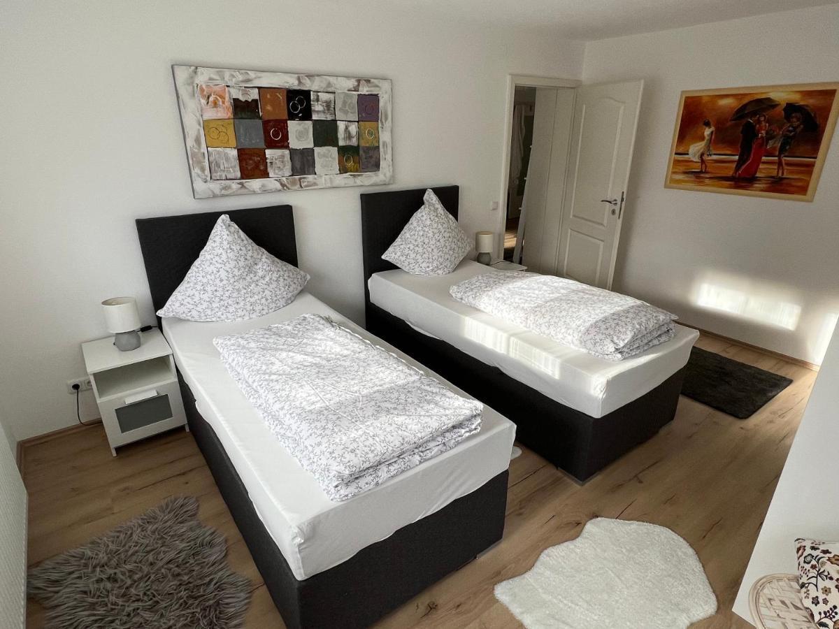 Terrassenwohnung In Estenfeld Bei Wuerzburg Εξωτερικό φωτογραφία
