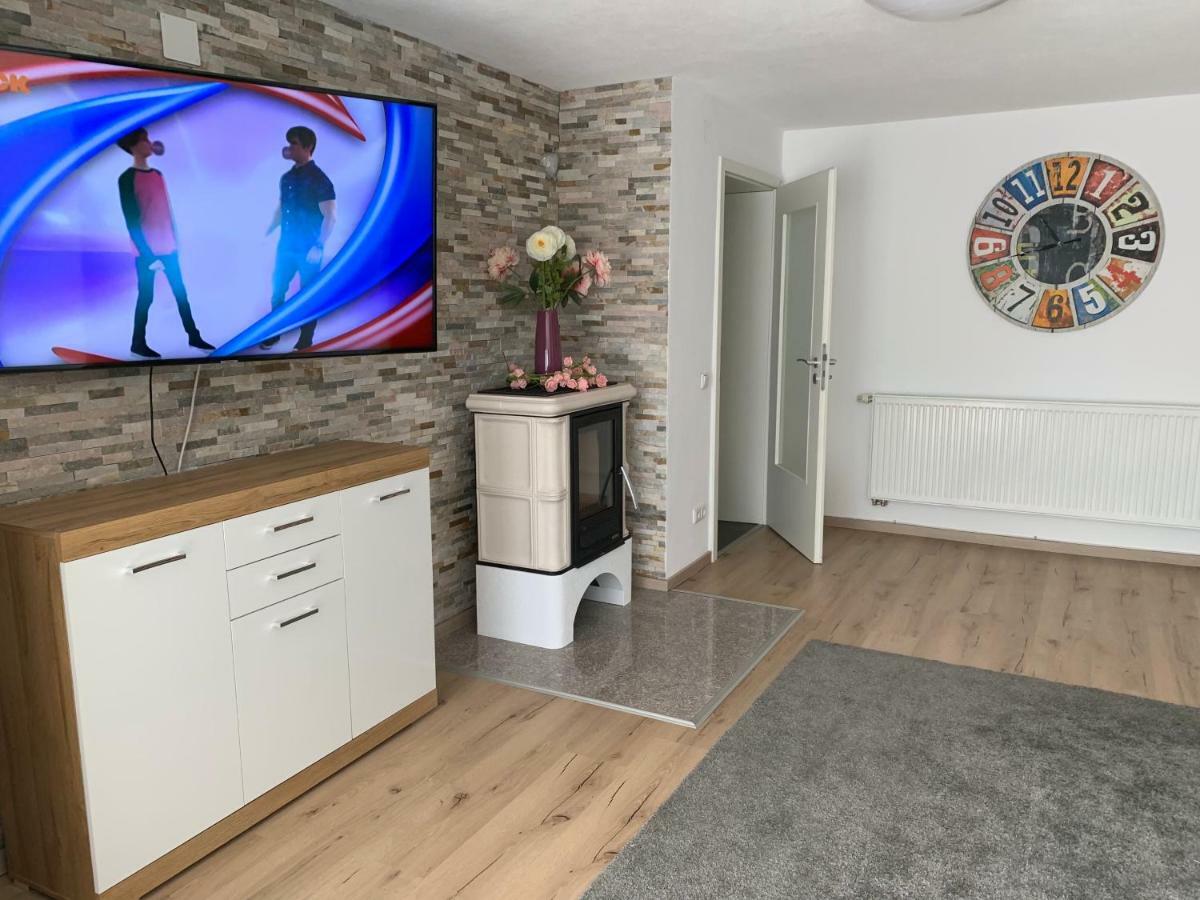 Terrassenwohnung In Estenfeld Bei Wuerzburg Εξωτερικό φωτογραφία