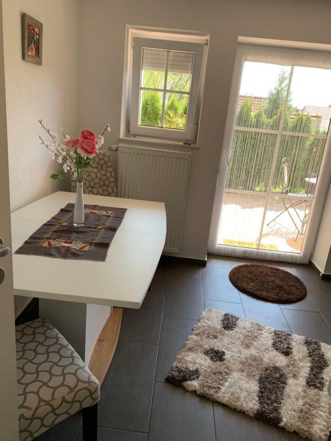 Terrassenwohnung In Estenfeld Bei Wuerzburg Εξωτερικό φωτογραφία